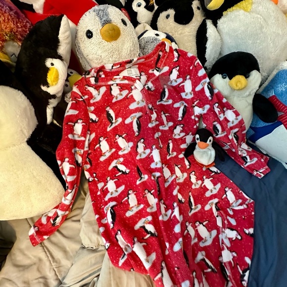 Red Penguin Print Fuzzy Nightgown-M - Picture 1 of 4